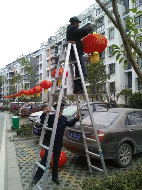 大红灯笼高高挂,梦想城年味浓浓